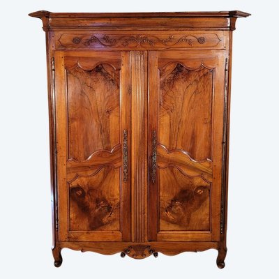 Kleiner Schrank Louis XV Aus Nussbaum