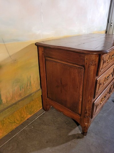 Commode époque Louis XV En Noyer