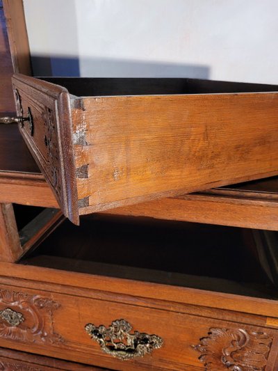 Commode Sculptée En Chêne époque XIX ème Siècle