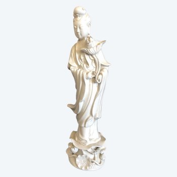 Guanyin Aus Porzellan. China, Ende des 19. Jahrhunderts