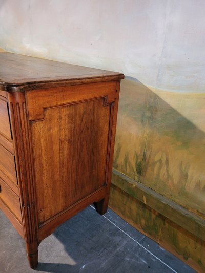 Commode époque Louis XVI En Noyer