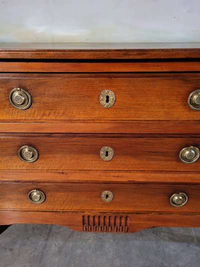 Commode époque Louis XVI En Noyer