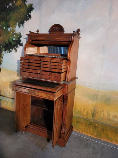 Zahnarztschrank, 19. Jahrhundert