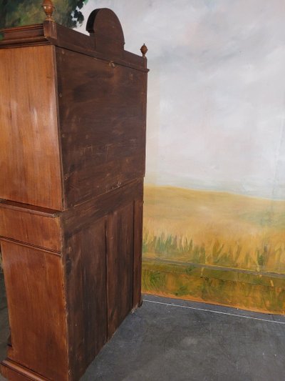 Zahnarztschrank, 19. Jahrhundert