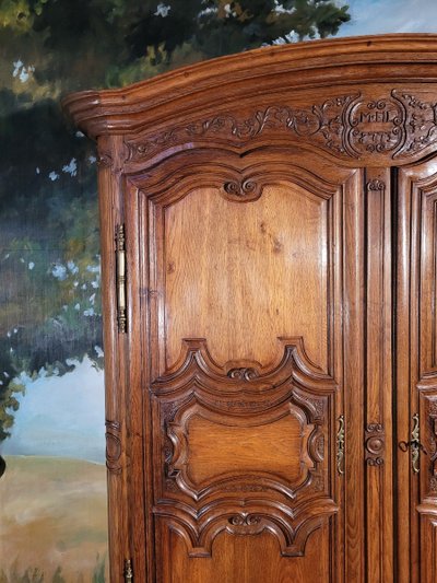 Geschnitzter Eichenschrank aus der Zeit Ludwigs XIV.