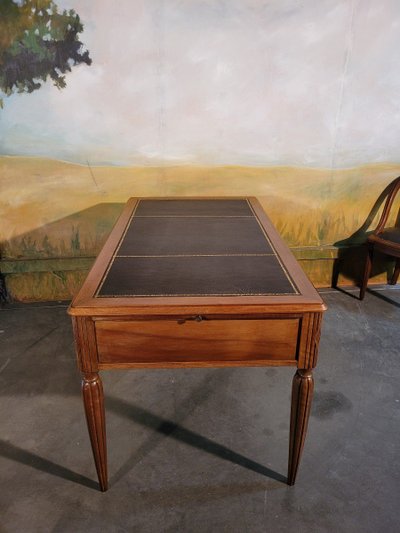 Bureau Et Fauteuil Art Déco En Noyer