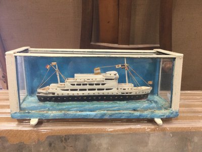 Small liner diorama
