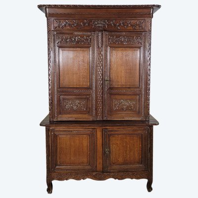 Credenza piccola Normandy a due corpi in rovere