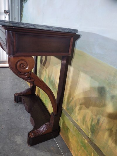 Consolle in mogano del periodo di restauro