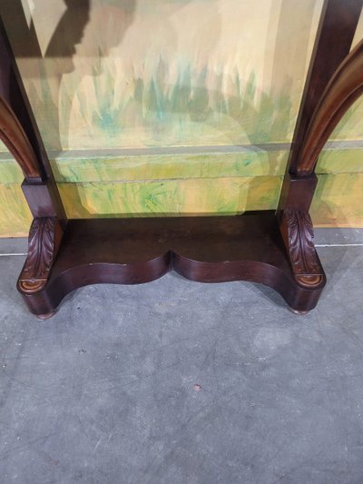 Consolle in mogano del periodo di restauro