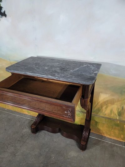 Consolle in mogano del periodo di restauro