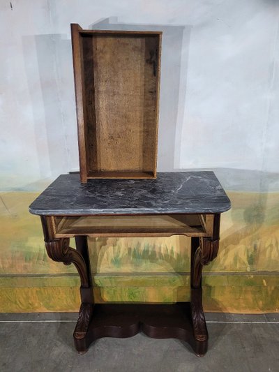Consolle in mogano del periodo di restauro