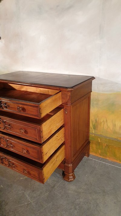 Petite Commode Louis Philippe En Noyer Massif