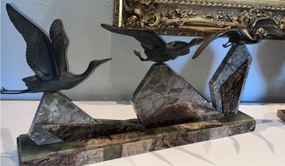 ROCHARD Irenée (1906-1984)  Important Groupe Art Déco En Régule Avec 3 Cigognes  Signé  L95cm