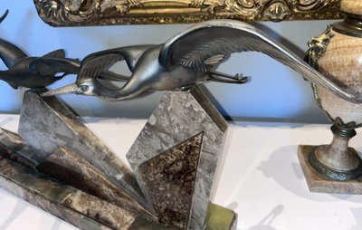 ROCHARD Irenée (1906-1984)  Important Groupe Art Déco En Régule Avec 3 Cigognes  Signé  L95cm