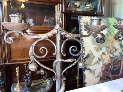 Michel ZADOUNAISKY (1903-83) Candelieri a serpente in ferro battuto Art Déco Firmati
