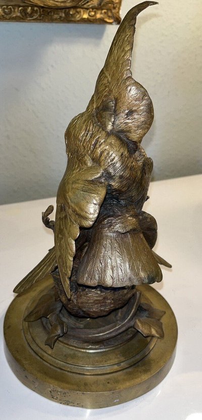 CAIN Auguste (1821-1894) Groupe En Bronze Doré " Combat d'Oiseaux" Signé