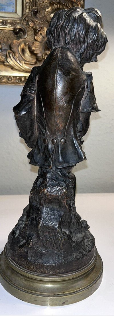 LE LIBON (XX) Statua di Quasimodo in bronzo firmata con doppia patina Altezza 33 cm