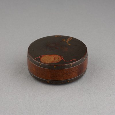 Netsuke - Japanese Urushi Wood and Lacquer Drum, Late Edo Japan, 19th Century