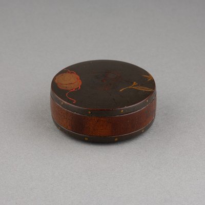 Netsuke - Japanese Urushi Wood and Lacquer Drum, Late Edo Japan, 19th Century