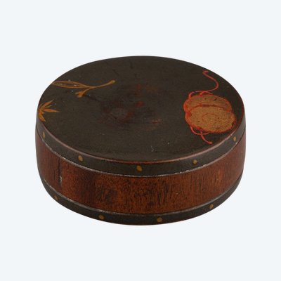 Netsuke - Japanese Urushi Wood and Lacquer Drum, Late Edo Japan, 19th Century