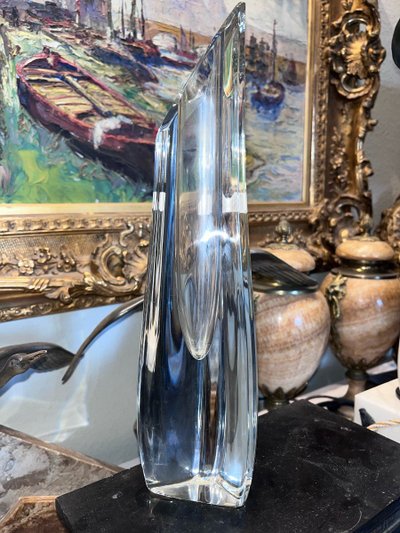BACCARAT - Large Free Form Crystal Soliflore Vase. H32 Cm Signed