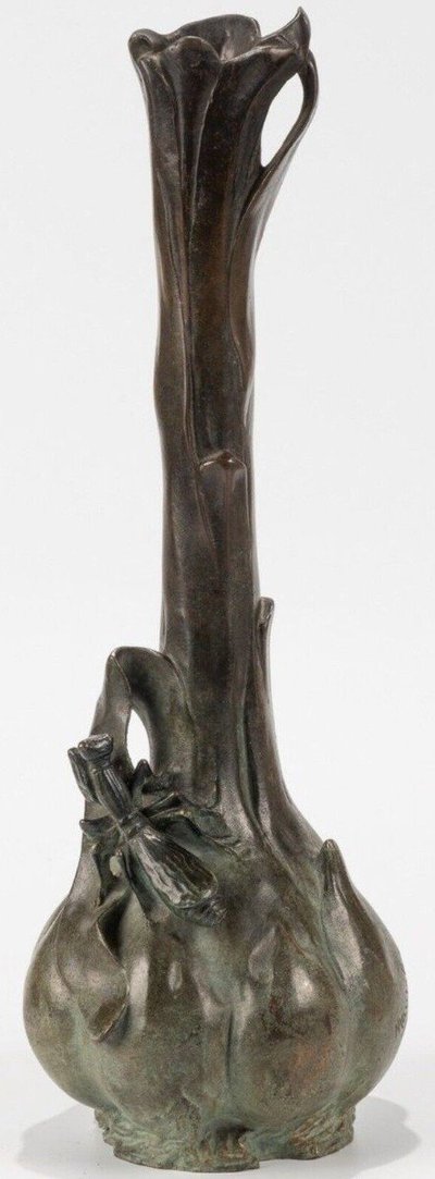 Louis-eugène MAUREL (1880-1941) & GOLDSCHEIDER   Vase En Bronze, Mante Religieuse  Signé