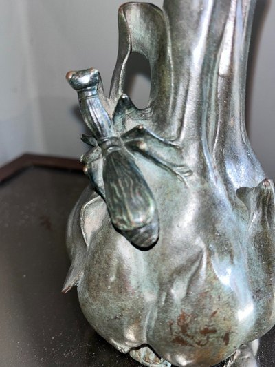 Louis-eugène MAUREL (1880-1941) & GOLDSCHEIDER   Vase En Bronze, Mante Religieuse  Signé