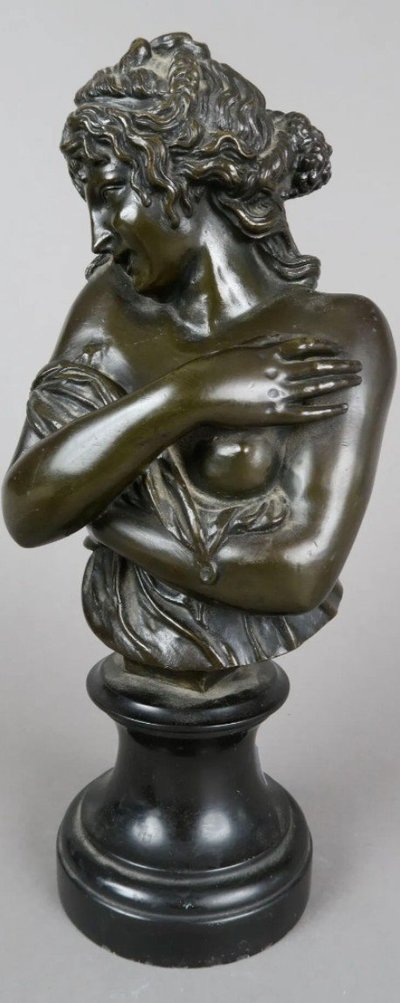 HOUDON Jean Antoine (1741-1828) Busto in bronzo di una giovane ragazza. Firmato