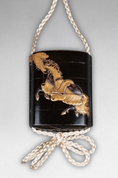 Inro Opening By 4 Cases Of A Horse With A Saddle Of Appearance. Edo Japan