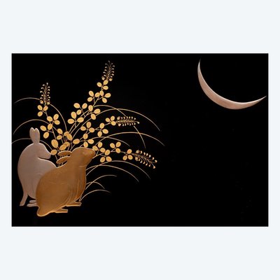 Large tray, Urushi lacquer with rabbit design. Edo Japan