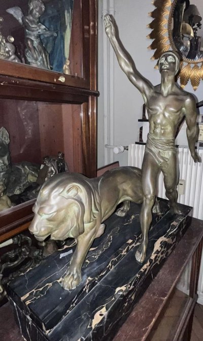 DAVERNY G (xxème) Dresseur De Lion Stylisé 1930 Important Art Deco Bronze Sculpture 74cm