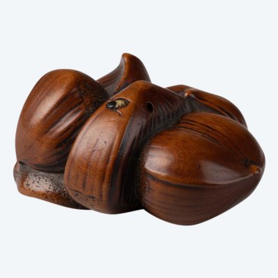 Netsuke - Gruppo di castagne di bosso intagliate