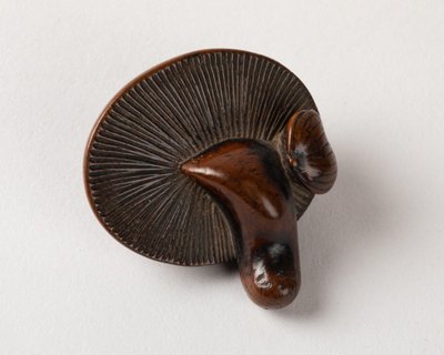 Netsuke - Wooden mushroom and small chestnut. Japan Edo 19th century