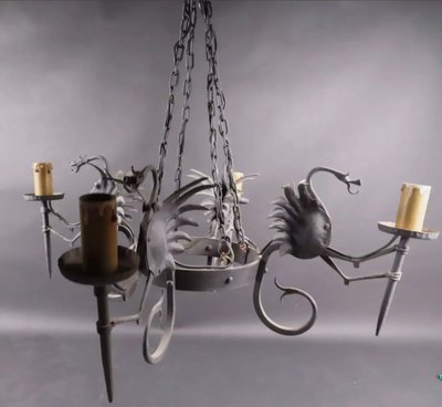 Alessandro MAZZUCOTELLI (1865-1938) (attributed to) Wrought Iron Chandelier Dragons