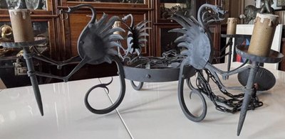 Alessandro MAZZUCOTELLI (1865-1938) (attributed to) Wrought Iron Chandelier Dragons