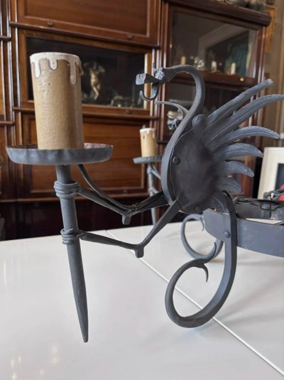 Alessandro MAZZUCOTELLI (1865-1938) (attributed to) Wrought Iron Chandelier Dragons