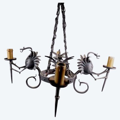 Alessandro MAZZUCOTELLI (1865-1938) (attributed to) Wrought Iron Chandelier Dragons