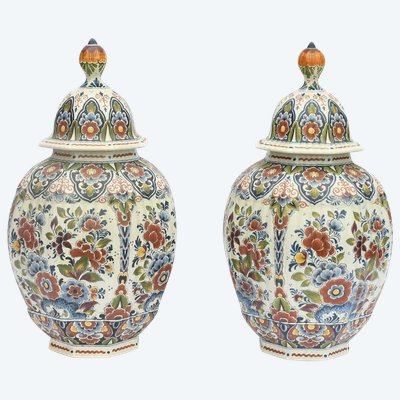 Pair of covered pots