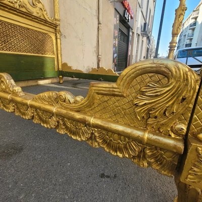 Grande letto Baldaquin in legno dorato, fine XIX secolo