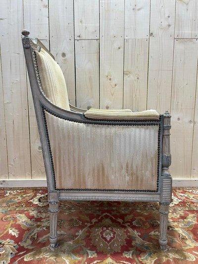 Fauteuil - Bergère de style Louis XVI avec signature 
