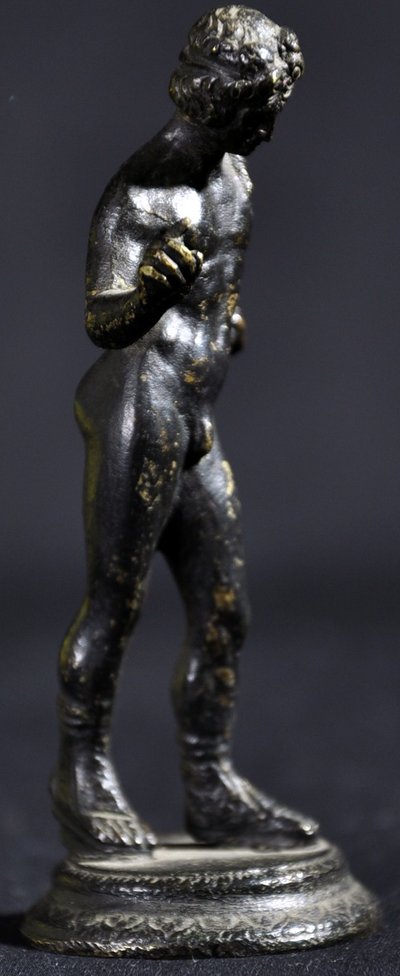 Nackte männliche Bronze römische Zeit