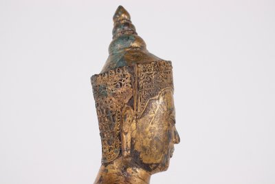 Buddha incoronato stile Ayutthaya