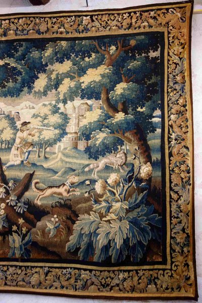 Large Aubusson tapestry "The Fox Hunt", early 18th century
