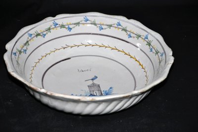 Coupe en faïence de Nevers à décor révolutionnaire, XVIIIe siècle
