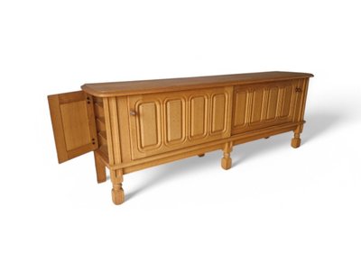 Mathias Sideboard in heller Eiche, Guillerme und Chambron