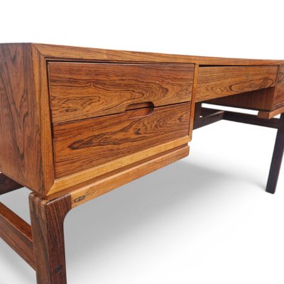 Dänischer Vintage Schreibtisch aus Rio-Palisander von Arne Wahl Iversen