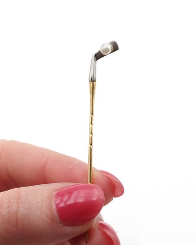 Epingle club de golf en or 18 karats et platine, perle, bijou ancien