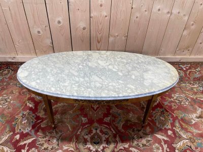 Table basse ovale en laiton et marbre Louis XVI