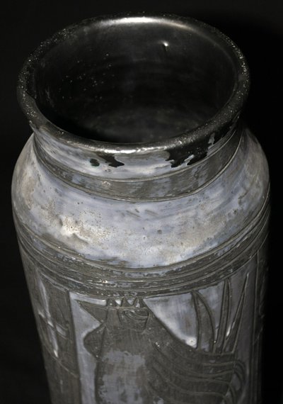 Vase signé Jacques Pouchain Période Poët-laval